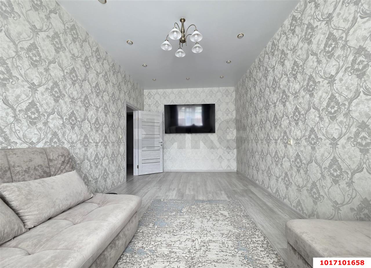 Фото №1: 4-комнатная квартира 83 м² - Краснодар, Прикубанский внутригородской округ, Калинино, мкр. Завод Радиоизмерительных Приборов, ул. Павловская, 1/10/1