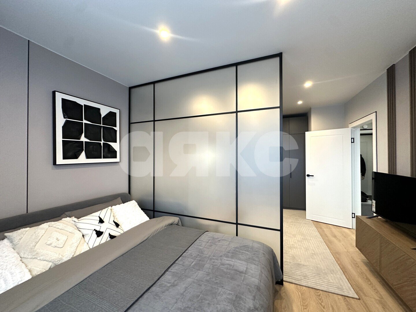Фото №4: 1-комнатная квартира <span class="whitespace-nowrap">43 м²</span>, <span class="whitespace-nowrap">19/22 эт.</span> - Москва, Котловка, мкр. 67-й квартал, ул. Нагорная, 5А