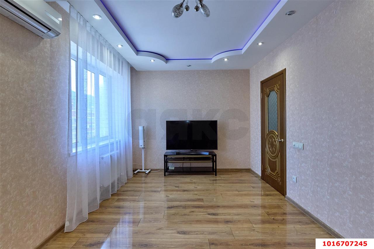 Фото №3: 2-комнатная квартира <span class="whitespace-nowrap">55 м²</span>, <span class="whitespace-nowrap">10/11 эт.</span> - Краснодар, Прикубанский внутригородской округ, Музыкальный, мкр. ЖК Инсити, ул. Российская, 267/3к2