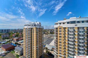 Фото №1: 2-комнатная квартира 70 м² - Краснодар, мкр. жилой комплекс Элегант, ул. Старокубанская, 139
