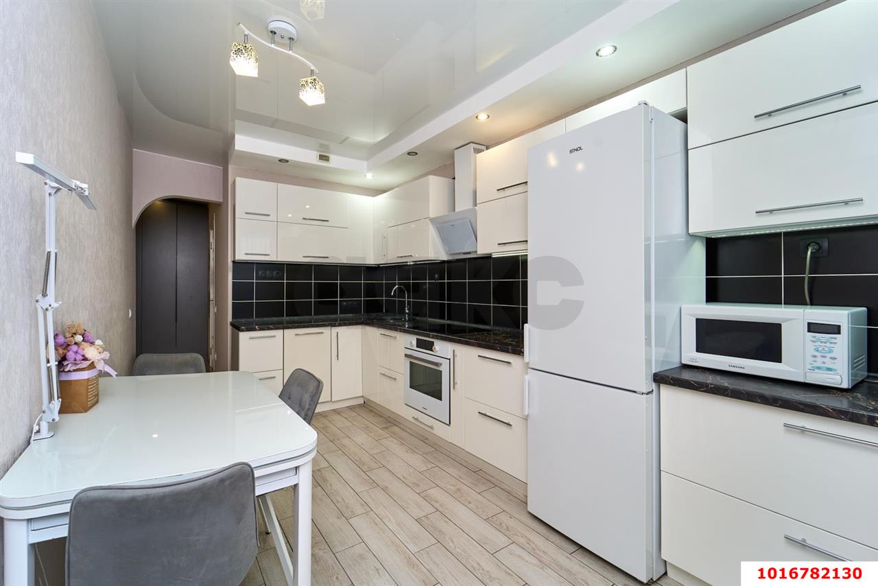 Фото №2: 2-комнатная квартира 70 м² - Краснодар, Прикубанский внутригородской округ, имени Петра Метальникова, мкр. ЖК Три Кита, ул. Московская, 131к2