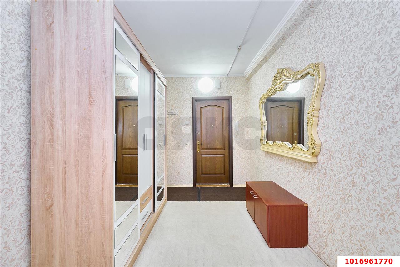 Фото №12: 2-комнатная квартира 73 м² - Краснодар, Западный внутригородской округ, мкр. Юбилейный, пр-кт Чекистов, 24/1