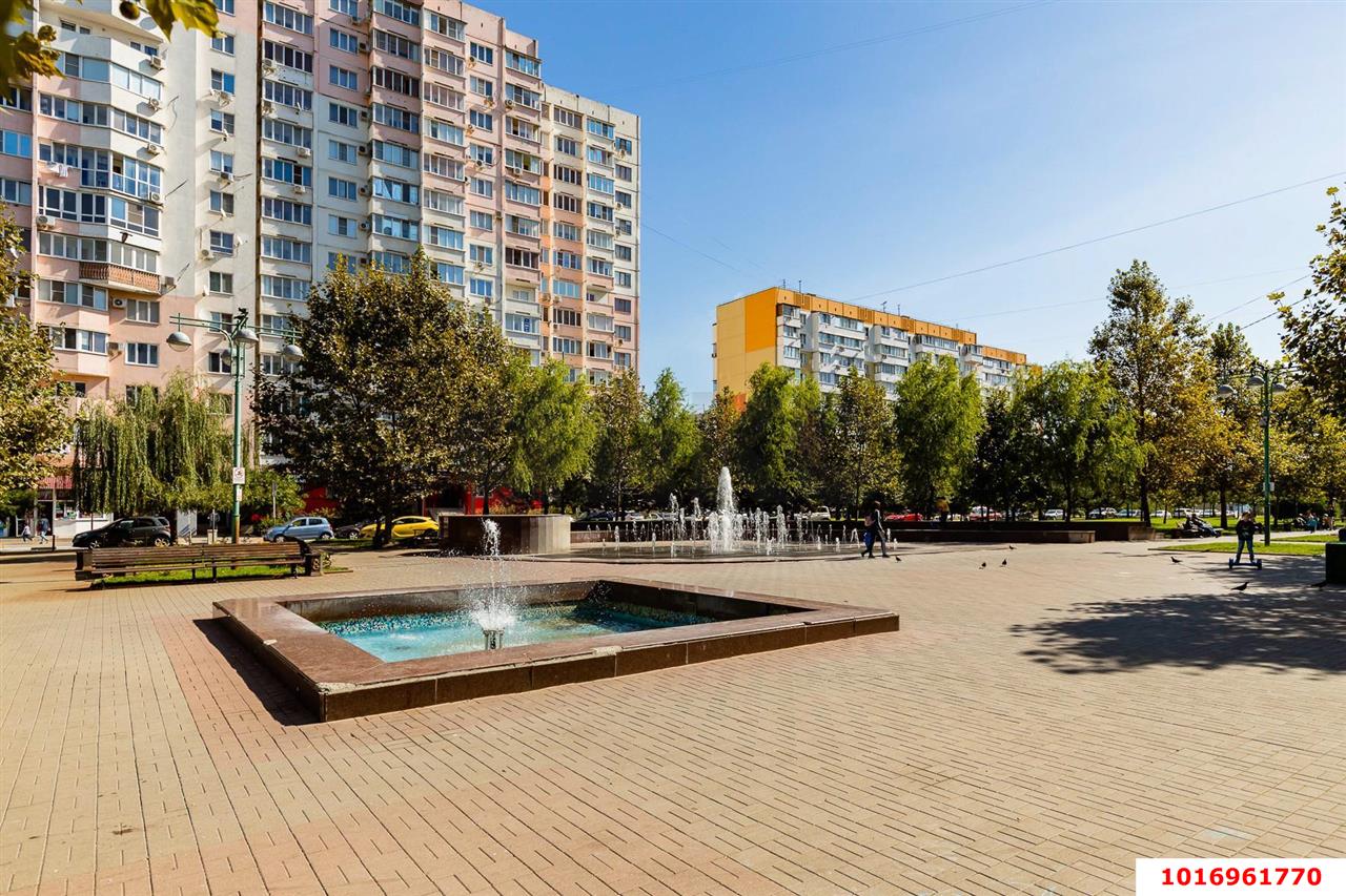 Фото №18: 2-комнатная квартира 73 м² - Краснодар, Западный внутригородской округ, мкр. Юбилейный, пр-кт Чекистов, 24/1