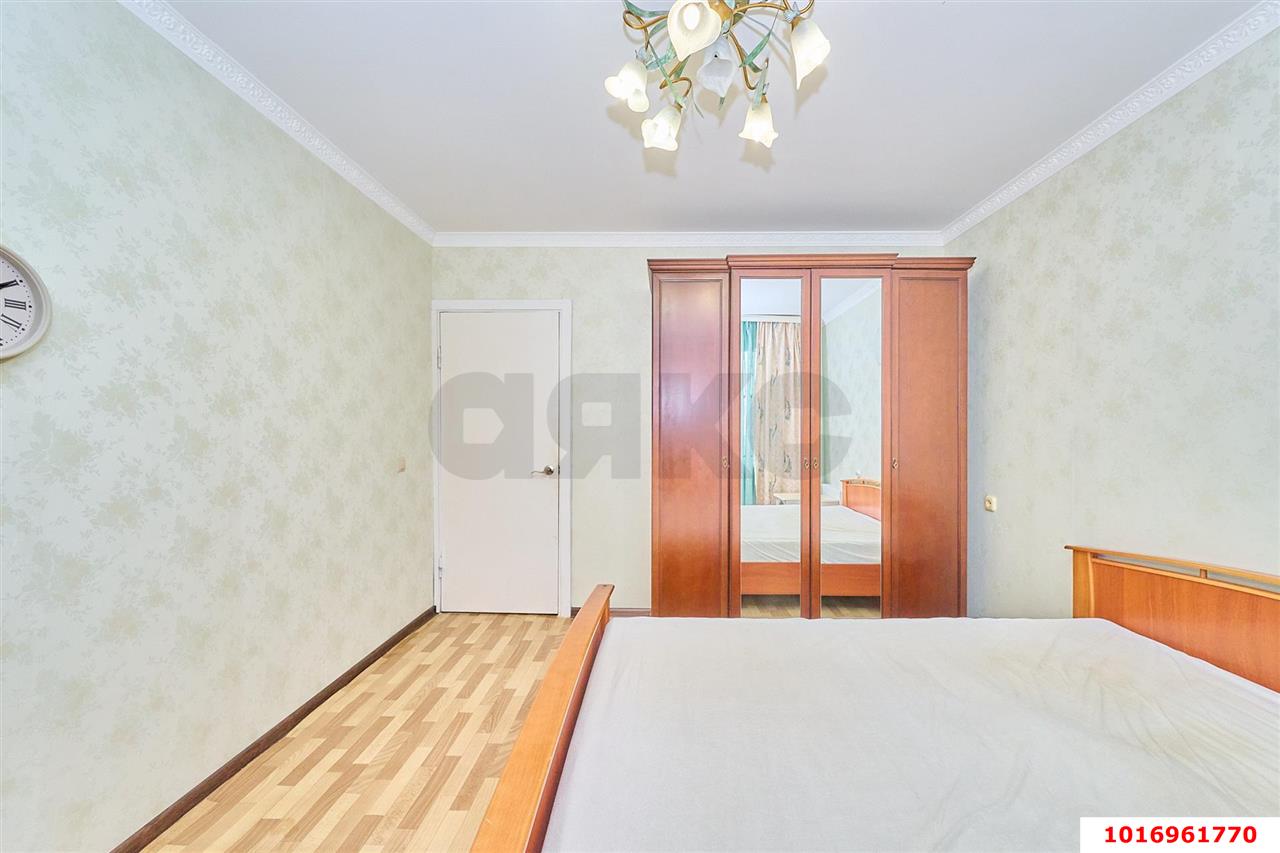 Фото №6: 2-комнатная квартира 73 м² - Краснодар, Западный внутригородской округ, мкр. Юбилейный, пр-кт Чекистов, 24/1