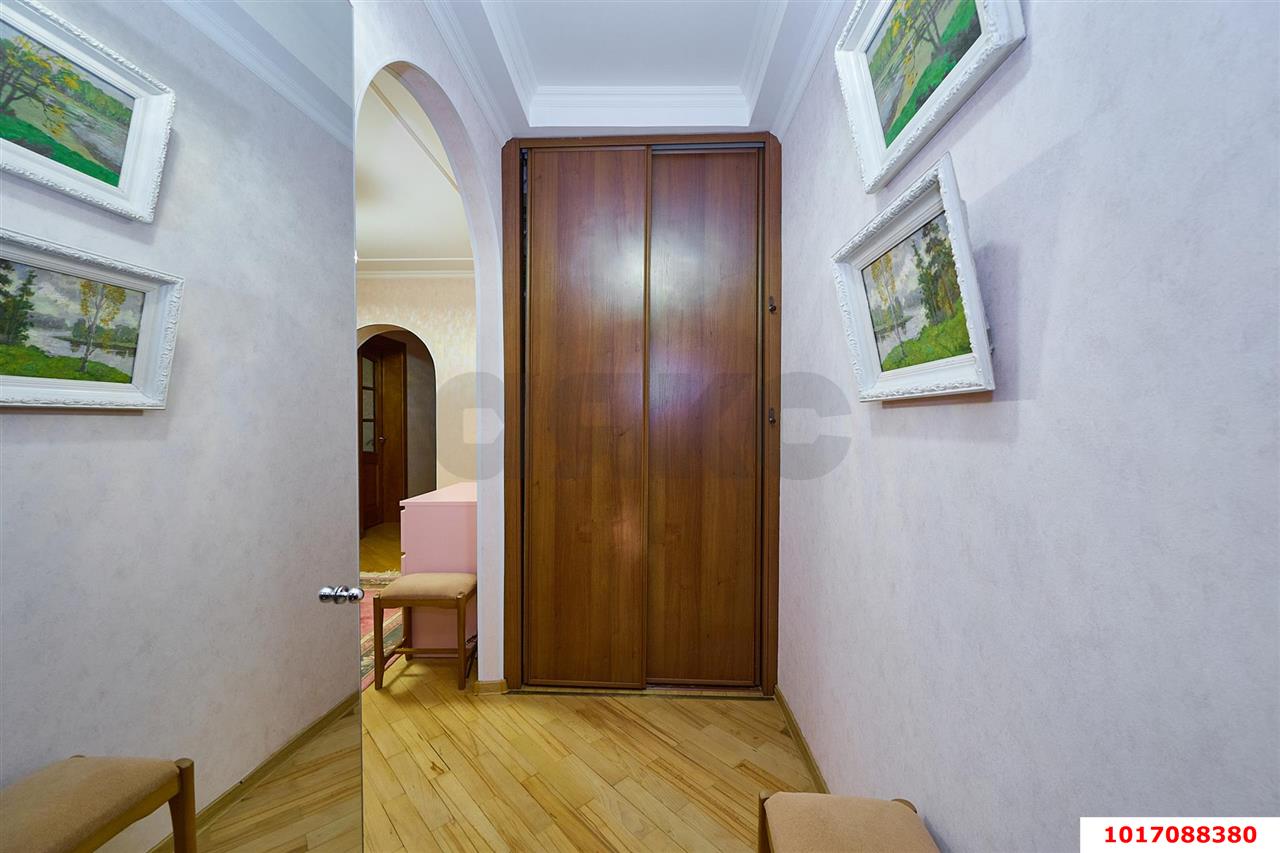 Фото №14: 3-комнатная квартира <span class="whitespace-nowrap">86 м²</span>, <span class="whitespace-nowrap">4/12 эт.</span> - Краснодар, Западный внутригородской округ, мкр. Горгаз, ул. Южная, 25