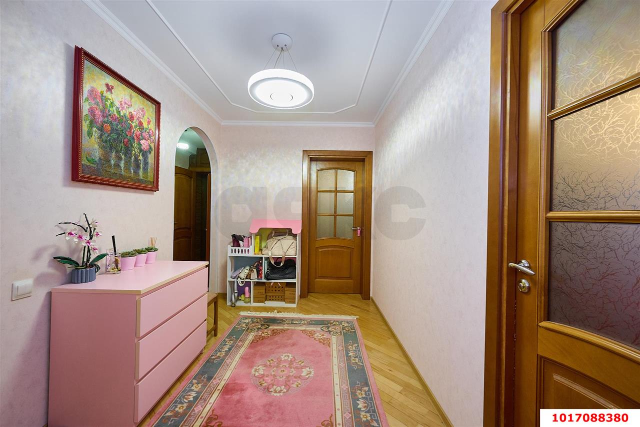Фото №12: 3-комнатная квартира <span class="whitespace-nowrap">86 м²</span>, <span class="whitespace-nowrap">4/12 эт.</span> - Краснодар, Западный внутригородской округ, мкр. Горгаз, ул. Южная, 25
