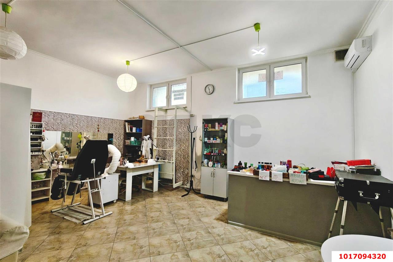 Фото №5: Офисное помещение 40 м² - Берёзовый, Прикубанский внутригородской округ, Витаминкомбинат, мкр. жилой комплекс Берёзовый Парк, ул. Декоративная, 1/5к2