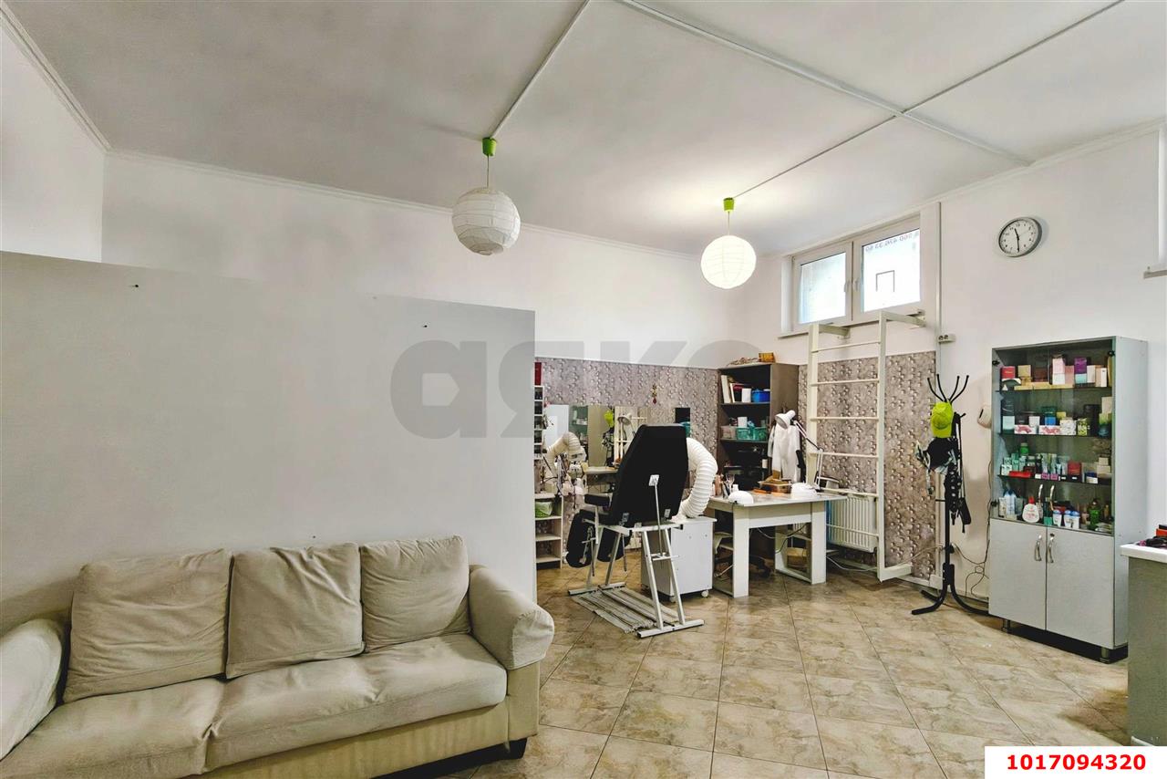 Фото №7: Офисное помещение 40 м² - Берёзовый, Прикубанский внутригородской округ, Витаминкомбинат, мкр. жилой комплекс Берёзовый Парк, ул. Декоративная, 1/5к2