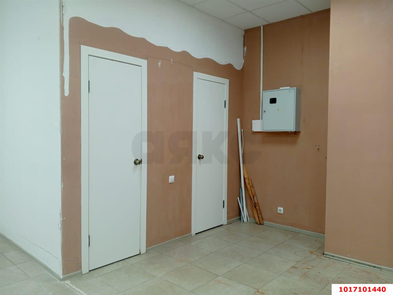 Фото №12: Торговое помещение 39 м² - Краснодар, Карасунский внутригородской округ, Гидростроителей, мкр. жилой комплекс Премьера, ул. Автолюбителей, 1/7к2