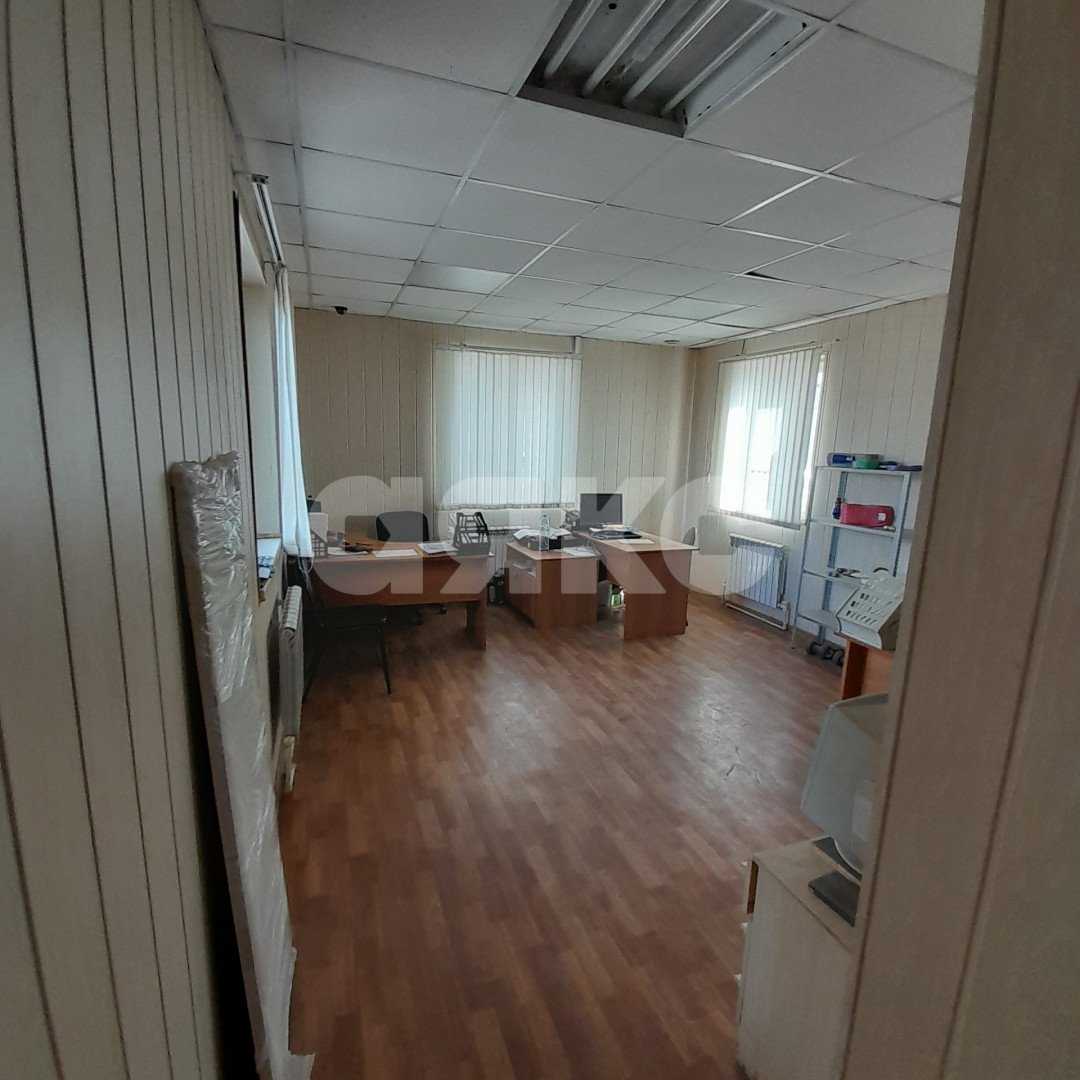 Фото №10: Коммерция 1047 м² - Волжский, ул. Горького, 45Б