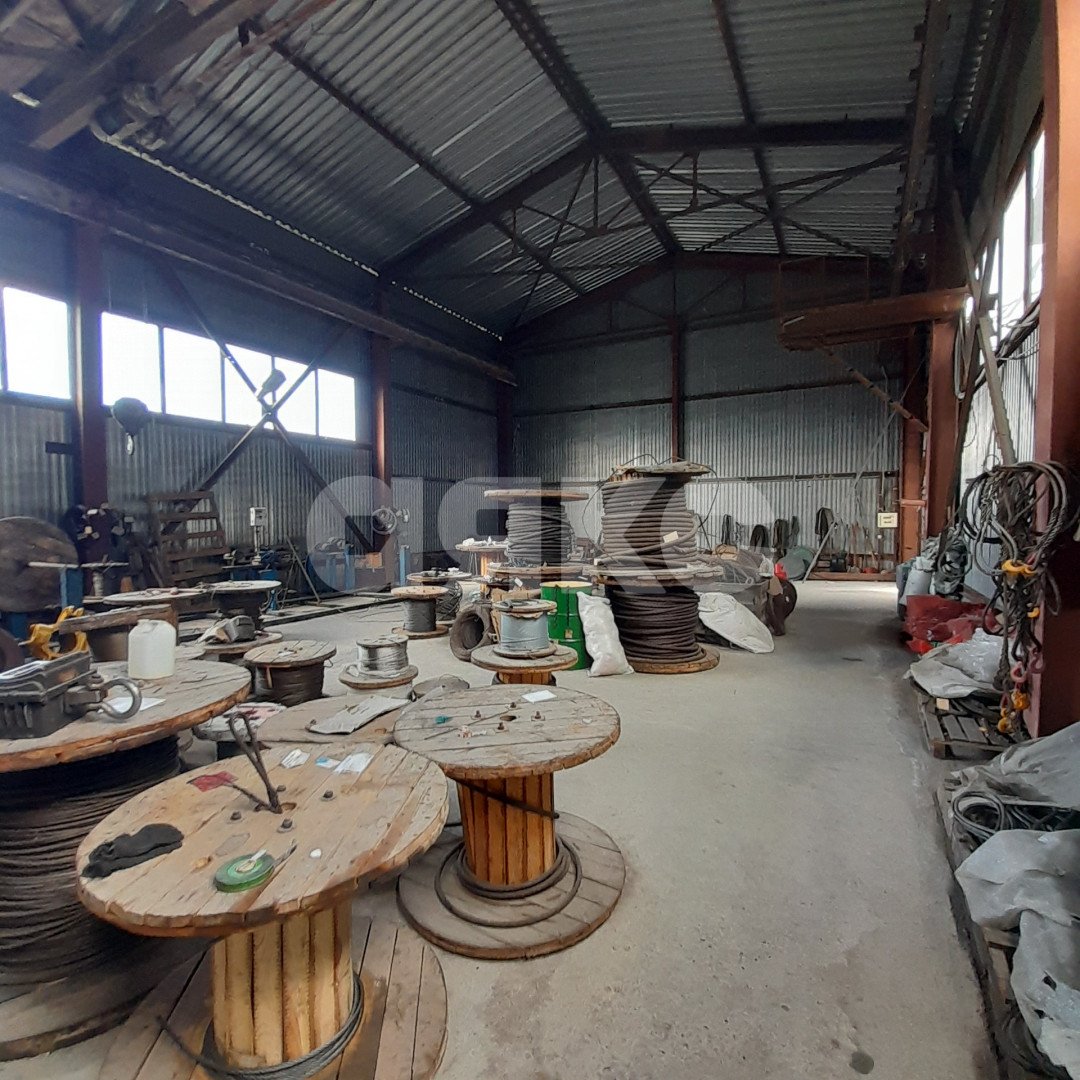 Фото №4: Коммерция 1047 м² - Волжский, ул. Горького, 45Б