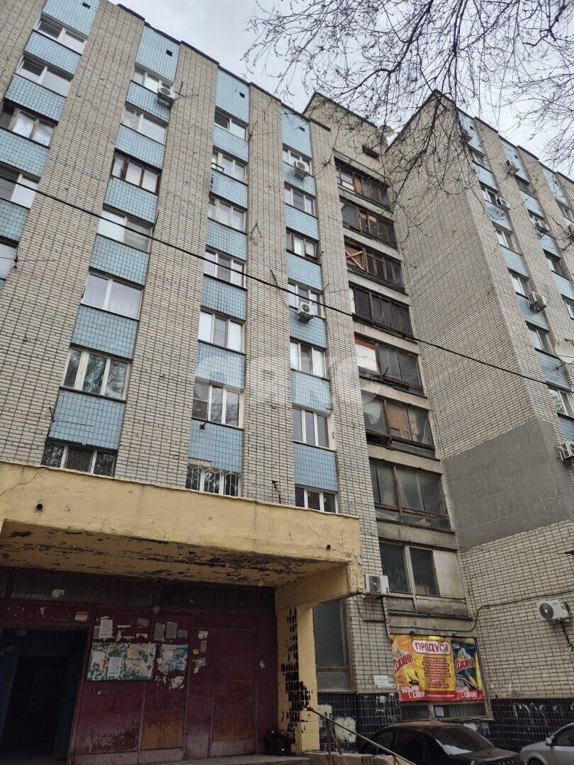 Фото №2: Коммерция <span class="whitespace-nowrap">120 м²</span>, <span class="whitespace-nowrap">1/9 эт.</span> - Волгоград, р. Тракторозаводский, ул. Жолудева, 20А