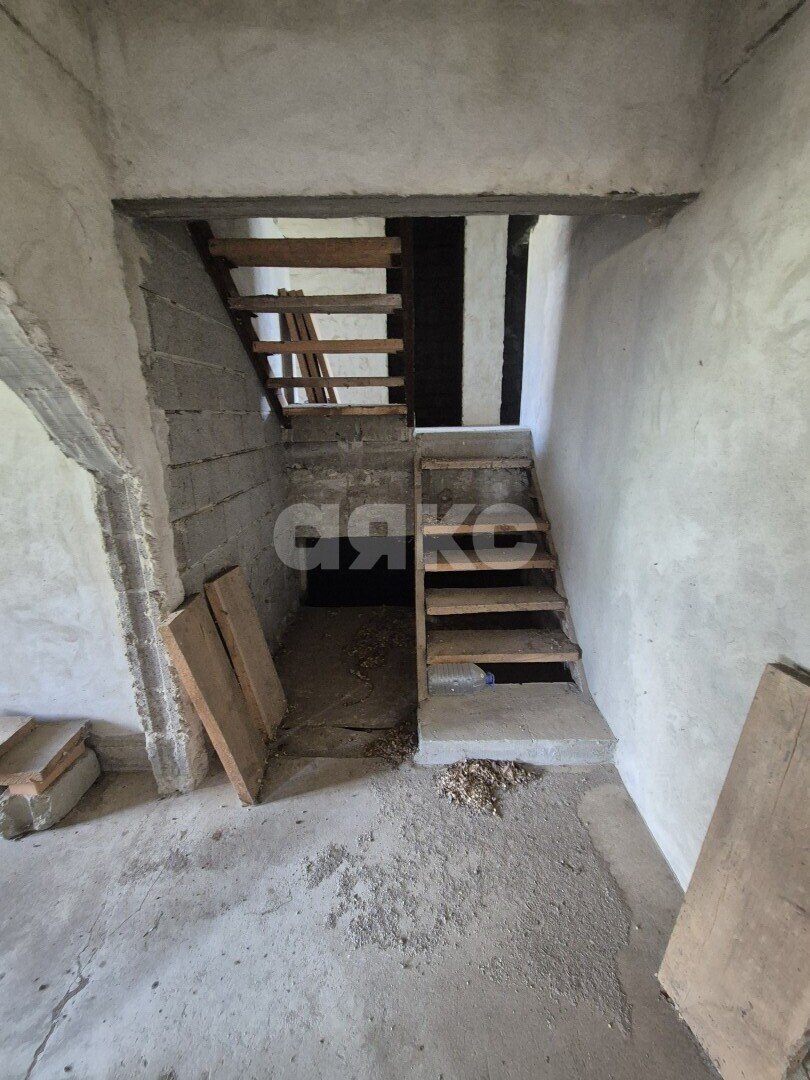 Фото №20: Дом <span class="whitespace-nowrap">295 м²</span> <span class="whitespace-nowrap">+ 6 сот.</span>, <span class="whitespace-nowrap">3 эт.</span> - Волгоград, Кировский, мкр. КП Ергенинский, ул. Мелитопольская