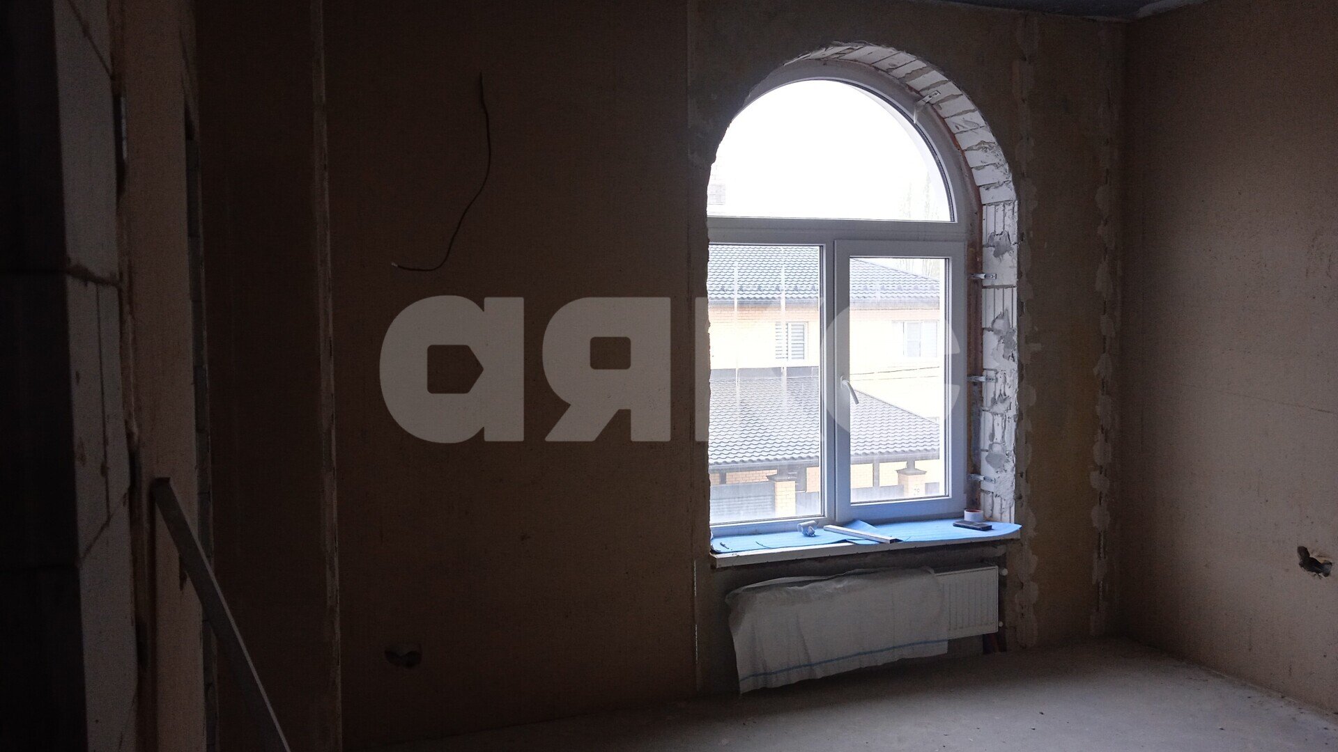 Фото №15: Таунхаус <span class="whitespace-nowrap">144 м²</span> <span class="whitespace-nowrap">+ 2 сот.</span>, <span class="whitespace-nowrap">2 эт.</span> - Волгоград, Центральный, мкр. 101-й, ул. Чапаева