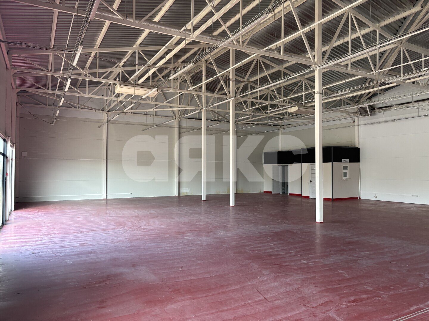 Фото №3: Коммерция 1400 м² - Ленинакан, пр-кт Торговый, 31
