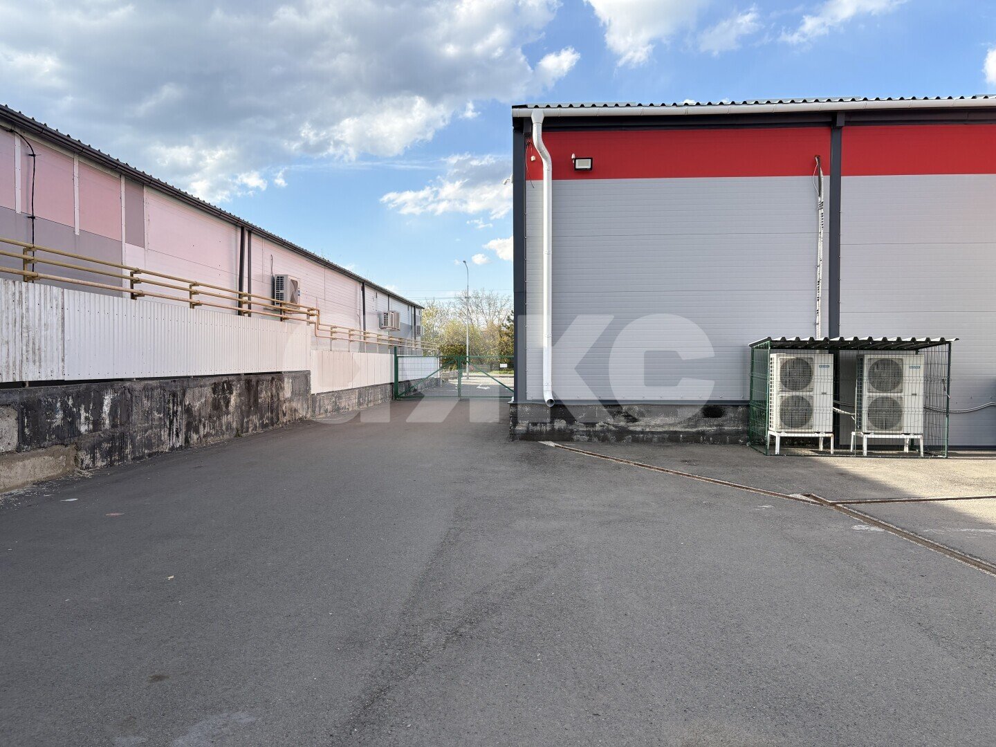 Фото №9: Коммерция 1400 м² - Ленинакан, пр-кт Торговый, 31
