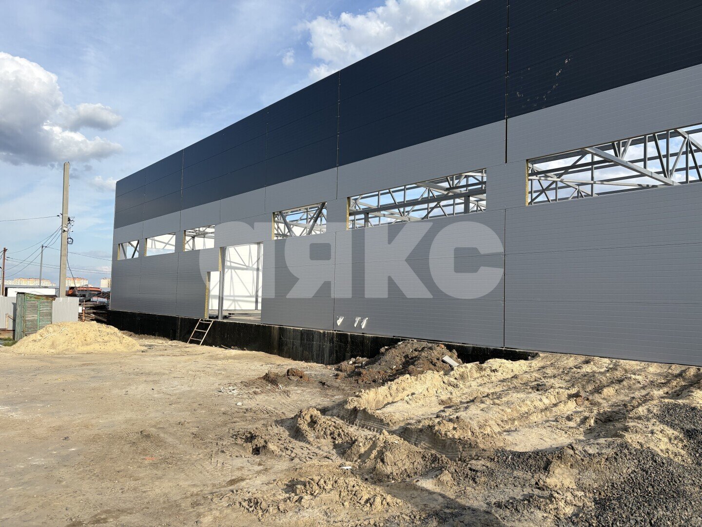 Фото №3: Коммерция 1470 м² - Ленинакан, пр-кт Торговый, 27