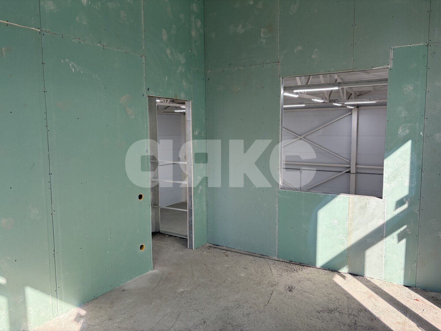 Фото №10: Коммерция 470 м² - Ленинаван, ул. Ленина, 2М