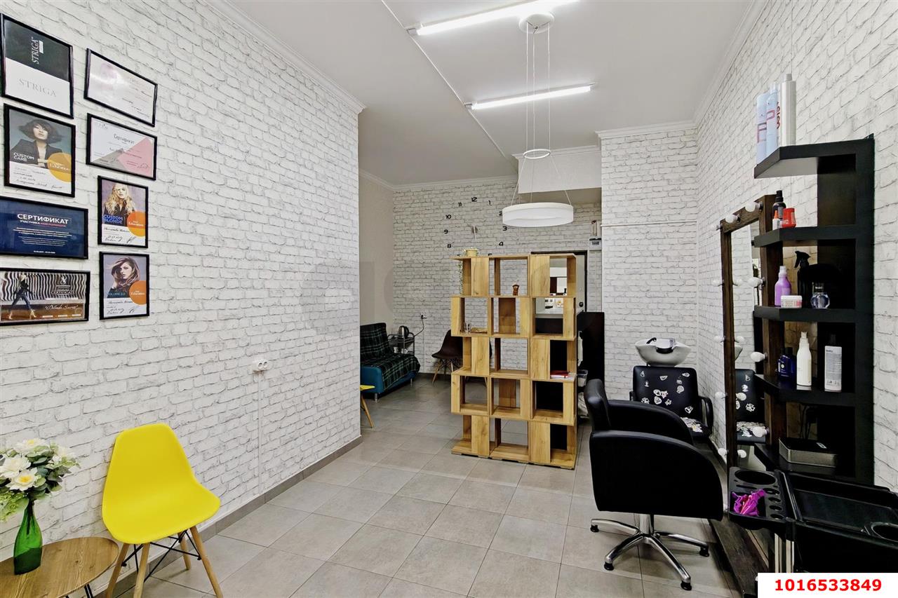 Фото №3: Торговое помещение 62 м² - Берёзовый, Прикубанский внутригородской округ, Витаминкомбинат, мкр. жилой комплекс Берёзовый Парк, ул. Декоративная, 1/5к2