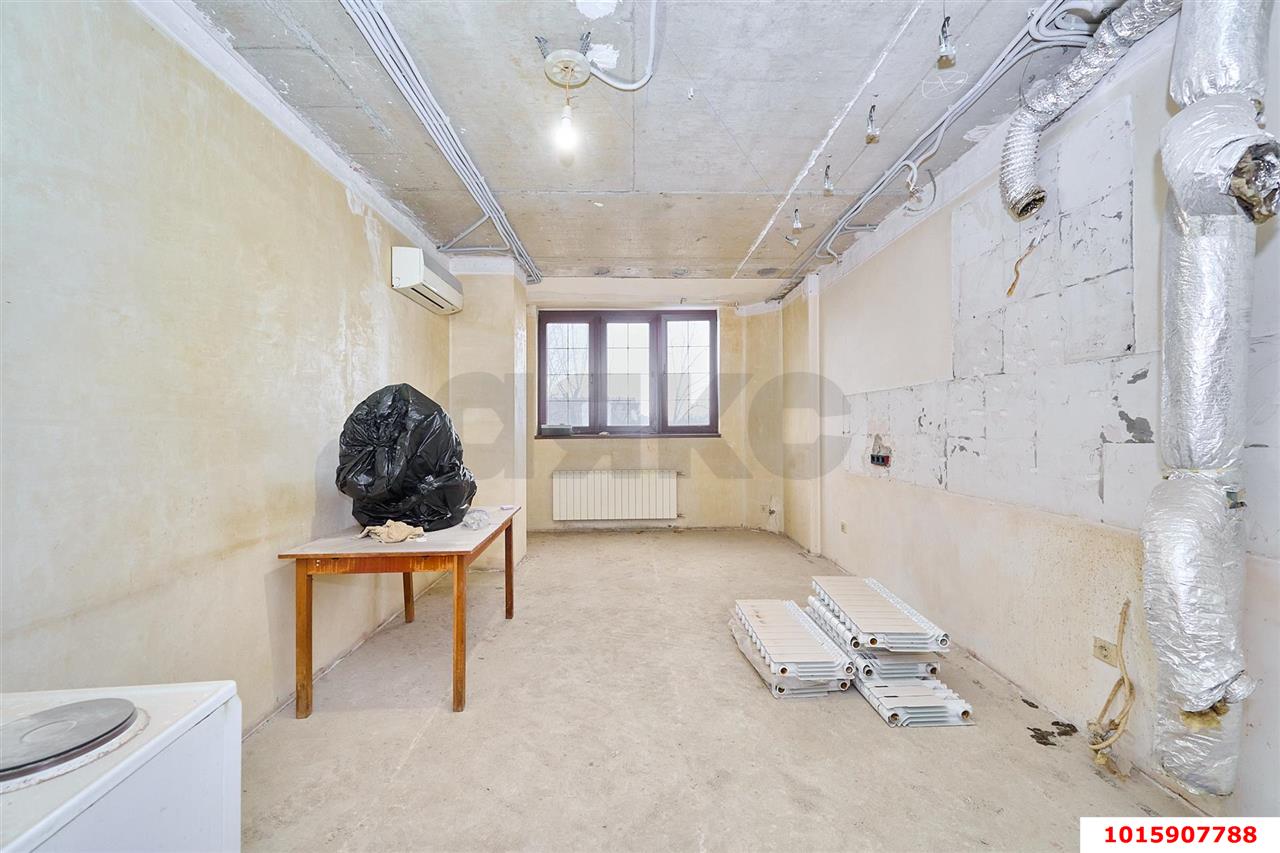 Фото №10: 3-комнатная квартира 108 м² - Краснодар, Прикубанский внутригородской округ, мкр. Славянский, ул. Азовская, 17