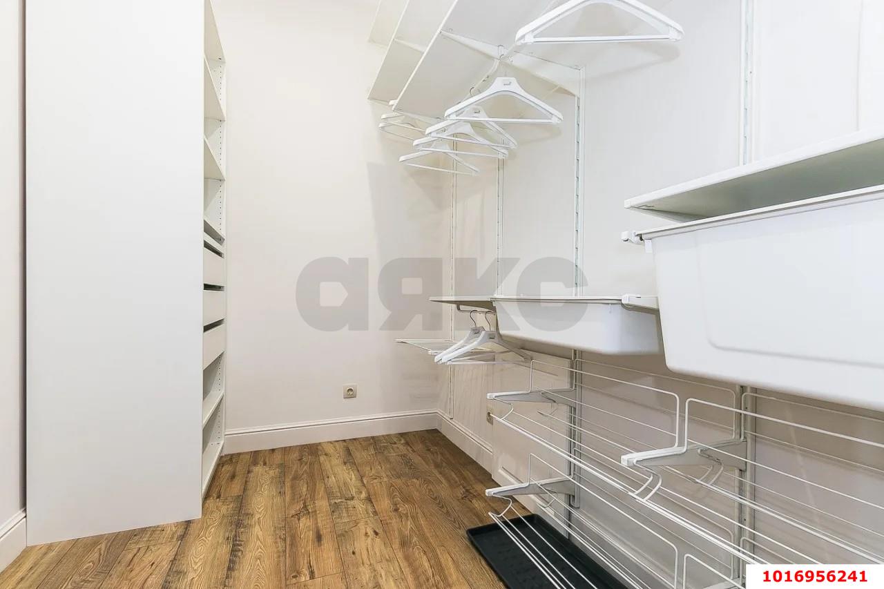 Фото №10: 2-комнатная квартира 94 м² - Краснодар, Западный внутригородской округ, мкр. Центральный, ул. Кубанская набережная, 37