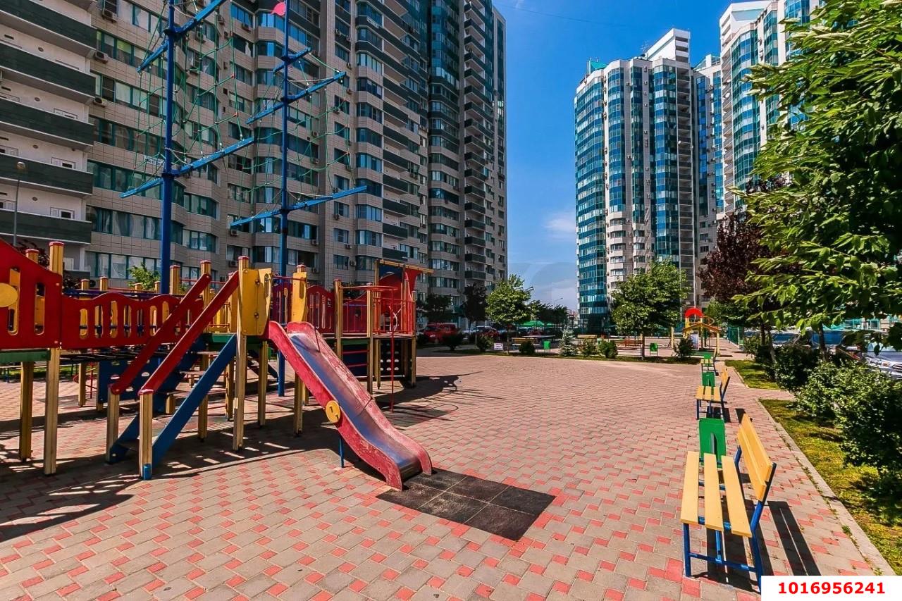 Фото №15: 2-комнатная квартира 94 м² - Краснодар, Западный внутригородской округ, мкр. Центральный, ул. Кубанская набережная, 37