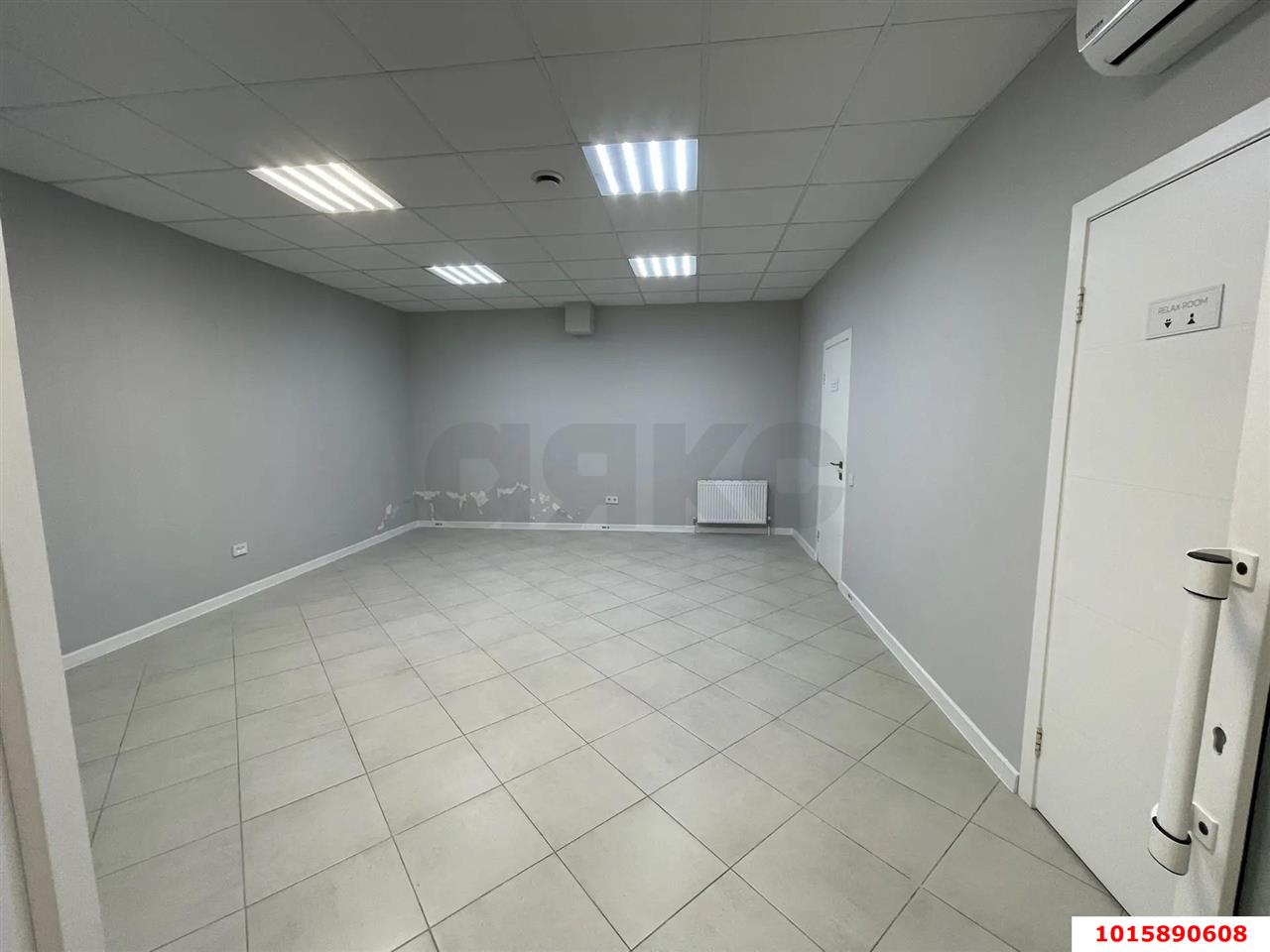 Фото №4: Торговое помещение 60 м² - Краснодар, Прикубанский внутригородской округ, Панорама, мкр. ЖК Керченский, ул. им. Героя Сарабеева В.И., 3/1