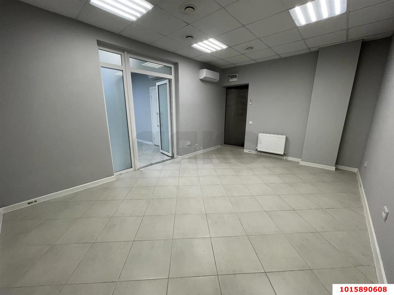Фото №2: Торговое помещение 60 м² - Краснодар, Прикубанский внутригородской округ, Панорама, мкр. ЖК Керченский, ул. им. Героя Сарабеева В.И., 3/1