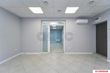 Фото №1: Торговое помещение <span class="whitespace-nowrap">60 м²</span>, <span class="whitespace-nowrap">16 эт.</span> - Краснодар, мкр. ЖК Керченский, ул. им. Героя Сарабеева В.И., 3/1