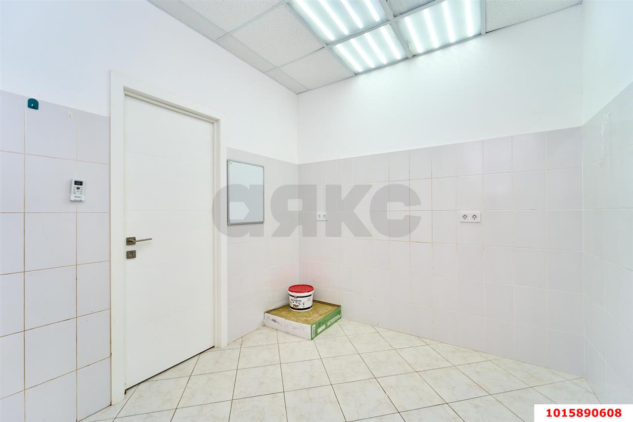 Фото №9: Торговое помещение <span class="whitespace-nowrap">60 м²</span>, <span class="whitespace-nowrap">16 эт.</span> - Краснодар, Прикубанский внутригородской округ, Панорама, мкр. ЖК Керченский, ул. им. Героя Сарабеева В.И., 3/1