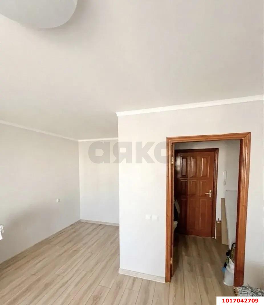 Фото №6: 3-комнатная квартира 60 м² - Краснодар, Западный внутригородской округ, мкр. Юбилейный, пр-кт Чекистов, 33