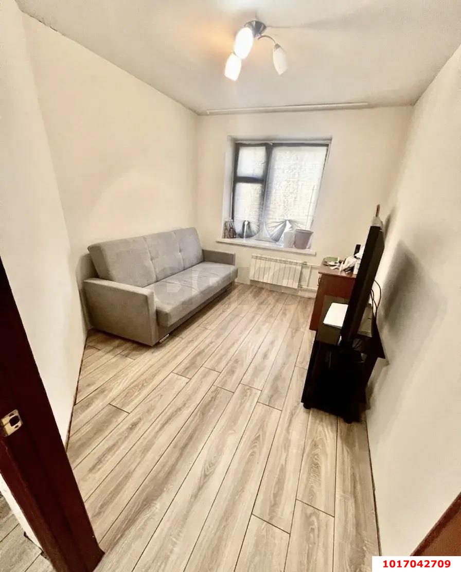 Фото №5: 3-комнатная квартира 60 м² - Краснодар, Западный внутригородской округ, мкр. Юбилейный, пр-кт Чекистов, 33