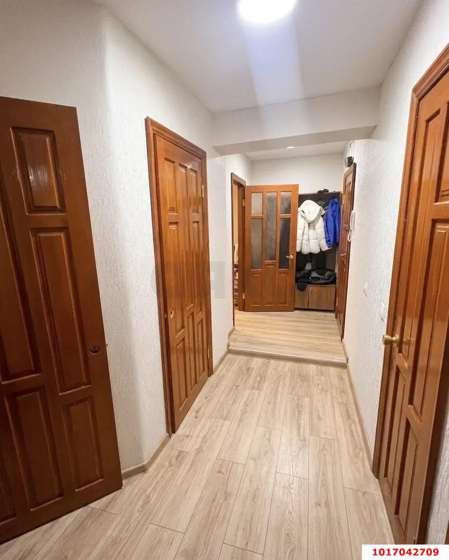 Фото №4: 3-комнатная квартира 60 м² - Краснодар, Западный внутригородской округ, мкр. Юбилейный, пр-кт Чекистов, 33