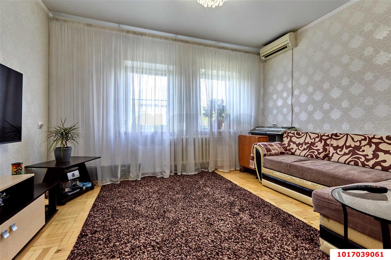 Фото №3: 3-комнатная квартира 52 м² - Краснодар, Прикубанский внутригородской округ, мкр. имени Н.И. Вавилова, ул. имени Калинина, 1к5