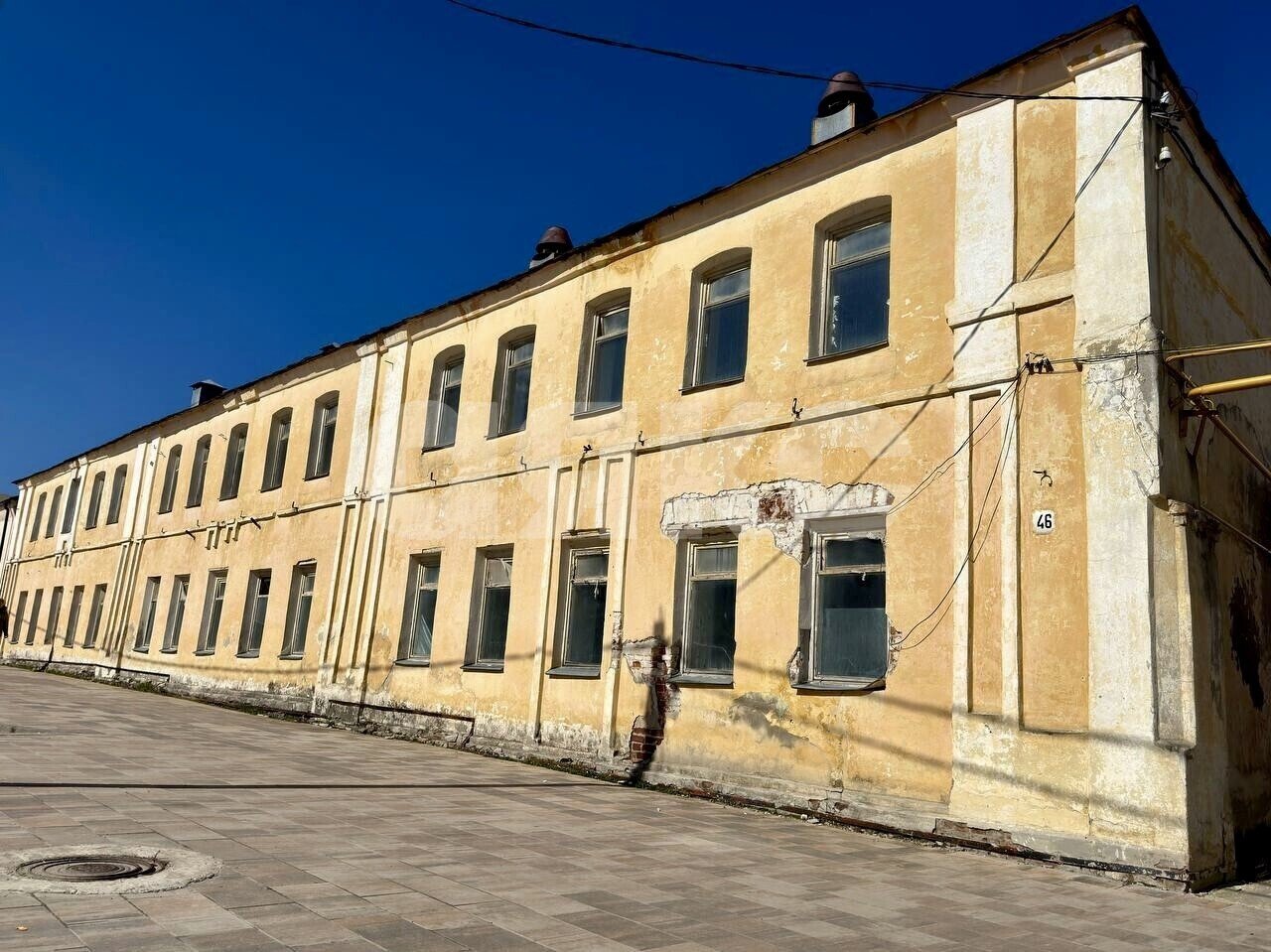 Фото №2: Коммерция 670 м² - Чаплыгин, мкр. Центр, ул. Советская, 46