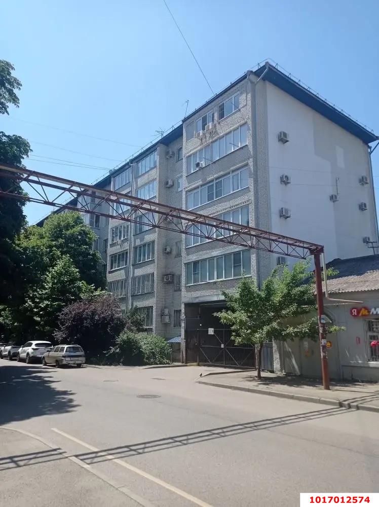 Фото №1: 3-комнатная квартира 98 м² - Краснодар, мкр. Западный внутригородской округ, ул. 2-я Линия Нефтяников, 7/1