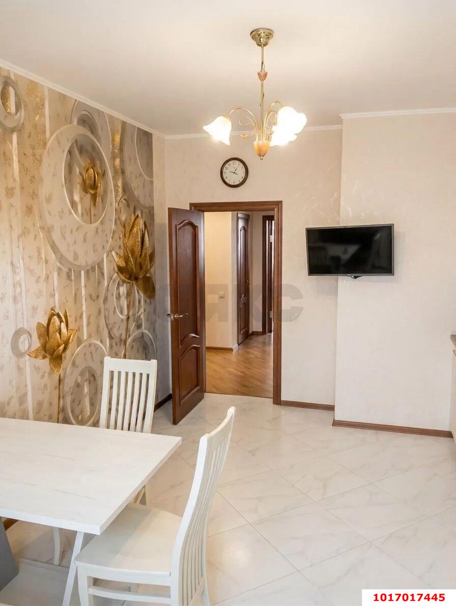 Фото №2: 2-комнатная квартира 76 м² - Краснодар, Западный внутригородской округ, мкр. Фестивальный, ул. Морская, 43