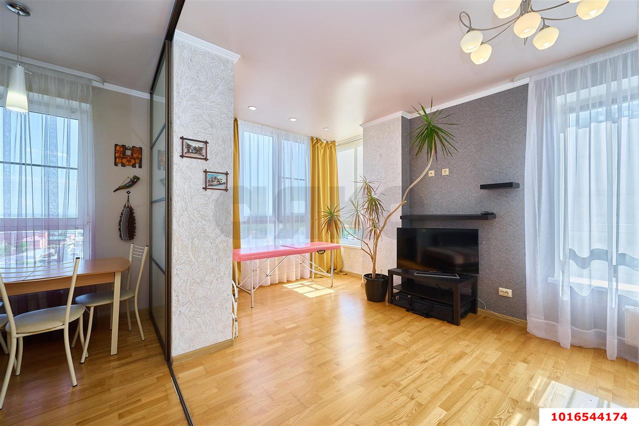 Фото №5: 1-комнатная квартира <span class="whitespace-nowrap">49 м²</span>, <span class="whitespace-nowrap">15/15 эт.</span> - Краснодар, Карасунский внутригородской округ, жилой комплекс Империал, ж/м Пашковский, ул. Леонида Лаврова, 8к5