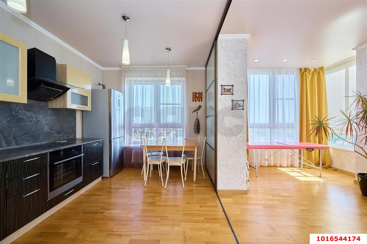Фото №4: 1-комнатная квартира <span class="whitespace-nowrap">49 м²</span>, <span class="whitespace-nowrap">15/15 эт.</span> - Краснодар, Карасунский внутригородской округ, жилой комплекс Империал, ж/м Пашковский, ул. Леонида Лаврова, 8к5