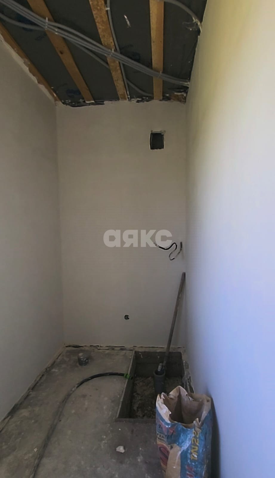 Фото №4: Дом 95 м² + 4 сот. - Красный Сад, мкр. КП Красный сад, ул. Малахитовая