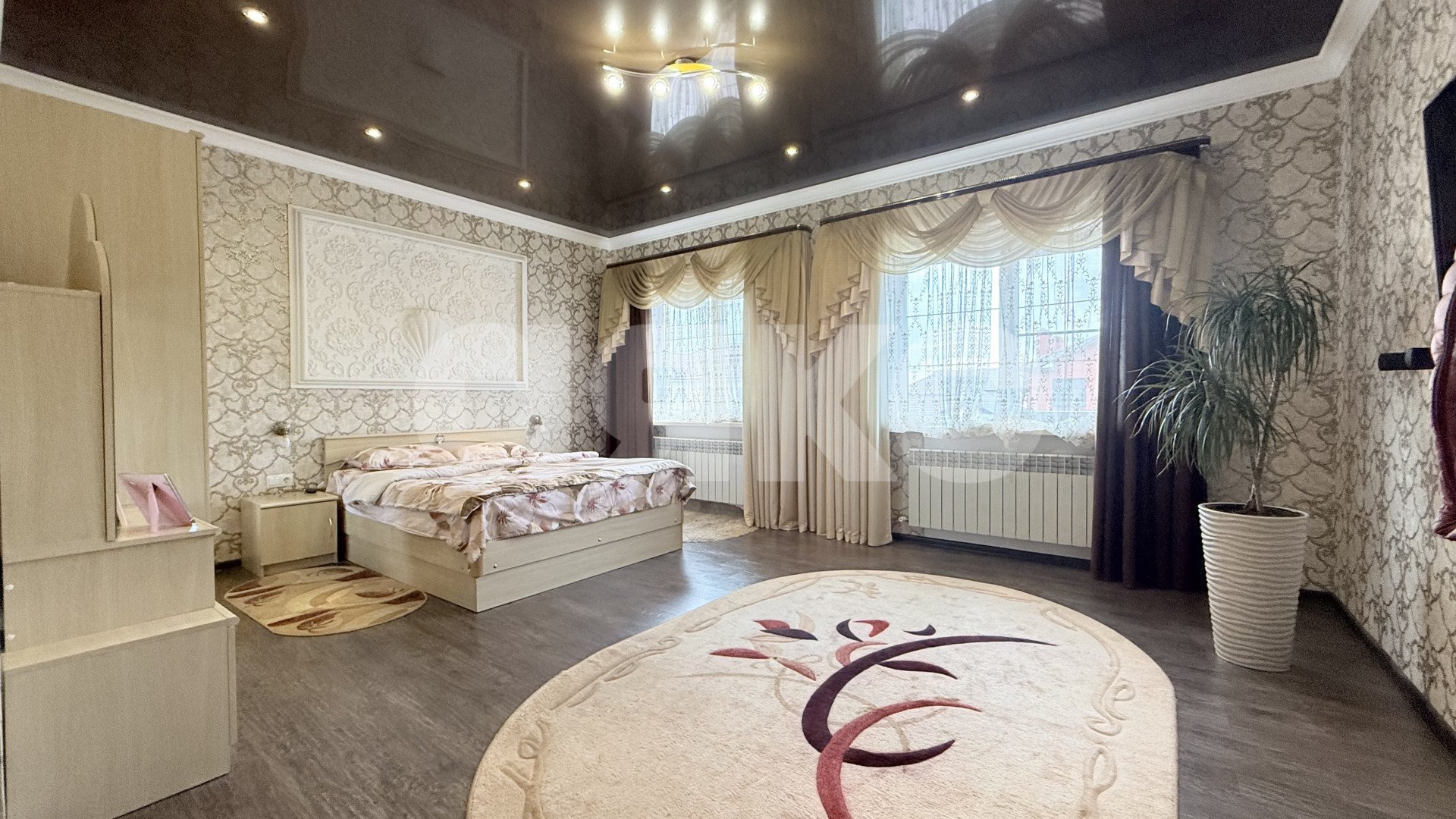 Фото №4: Таунхаус 270 м² + 5.5 сот. - Батайск, ул. Максима Горького