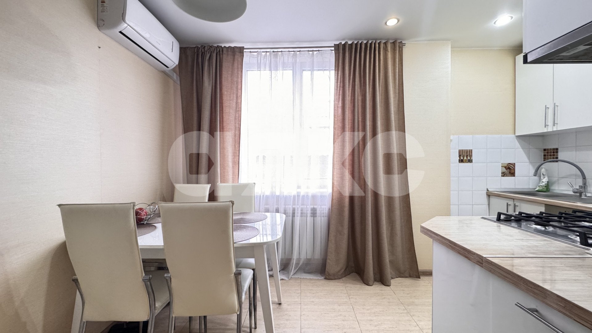 Фото №3: 2-комнатная квартира 50 м² - Батайск, ул. Клары Цеткин, 67