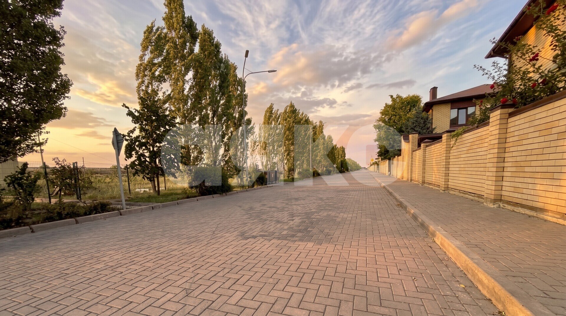 Фото №19: Дом <span class="whitespace-nowrap">142 м²</span> <span class="whitespace-nowrap">+ 4 сот.</span>, <span class="whitespace-nowrap">2 эт.</span> - Койсуг, п. коттеджный  Донской, ул. Донецкая