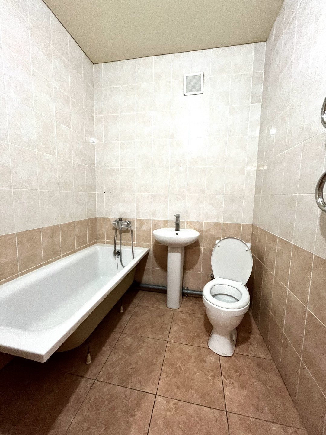 Фото №5: 1-комнатная квартира 40 м² - Батайск, мкр. жилой комплекс Новая Пальмира, ул. Ушинского, 59