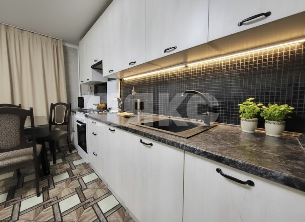 Фото №1: 2-комнатная квартира 64 м² - Батайск, ул. Кулагина, 73