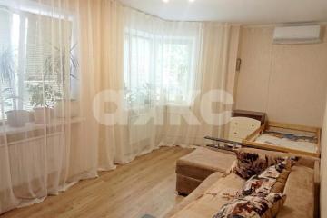Фото №1: 2-комнатная квартира 62 м² - Батайск, мкр. Восточный, ул. Воровского, 69