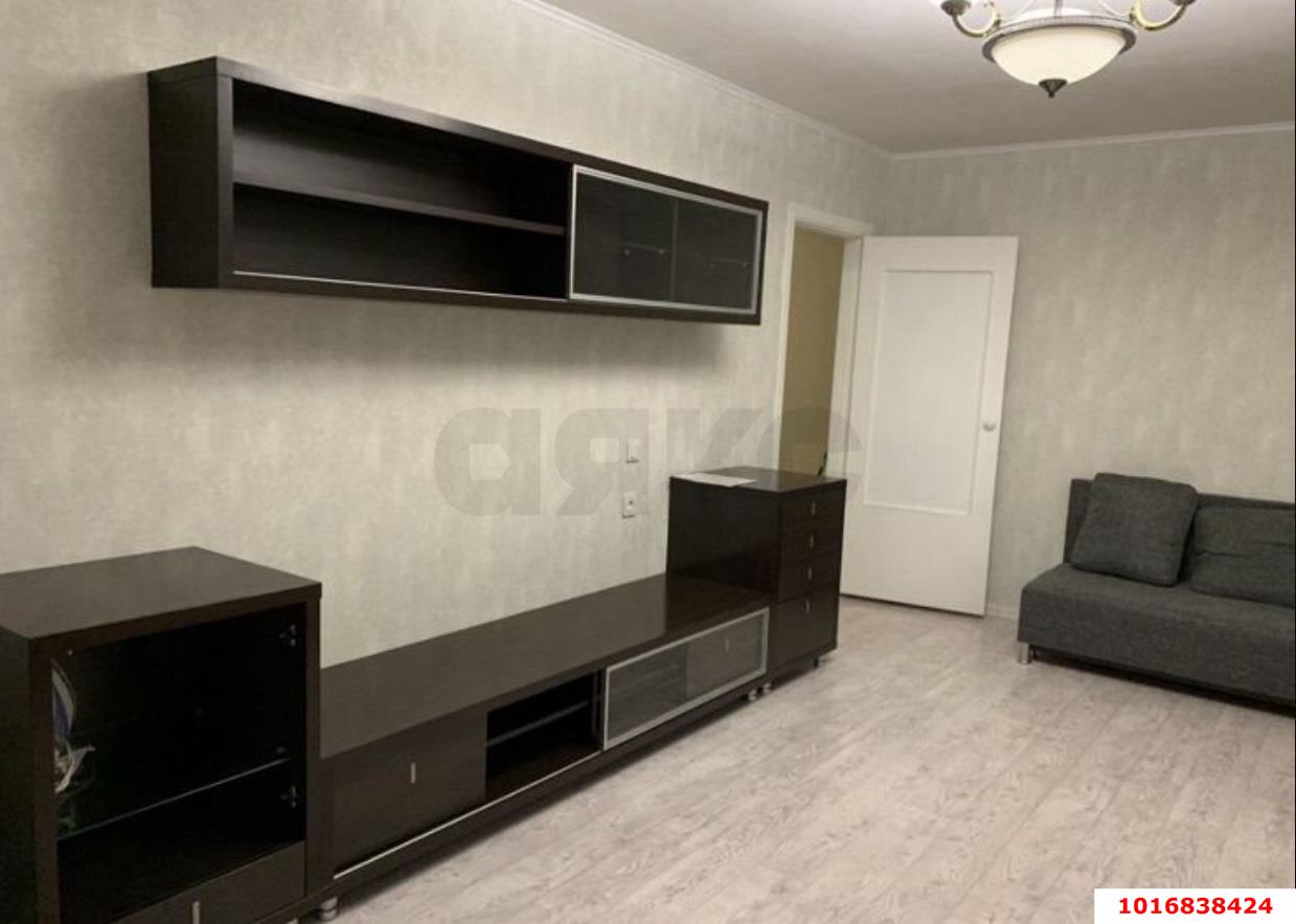 Фото №1: 2-комнатная квартира 66 м² - Краснодар, Прикубанский внутригородской округ, Круглик, мкр. Школьный, ул. Школьная, 5