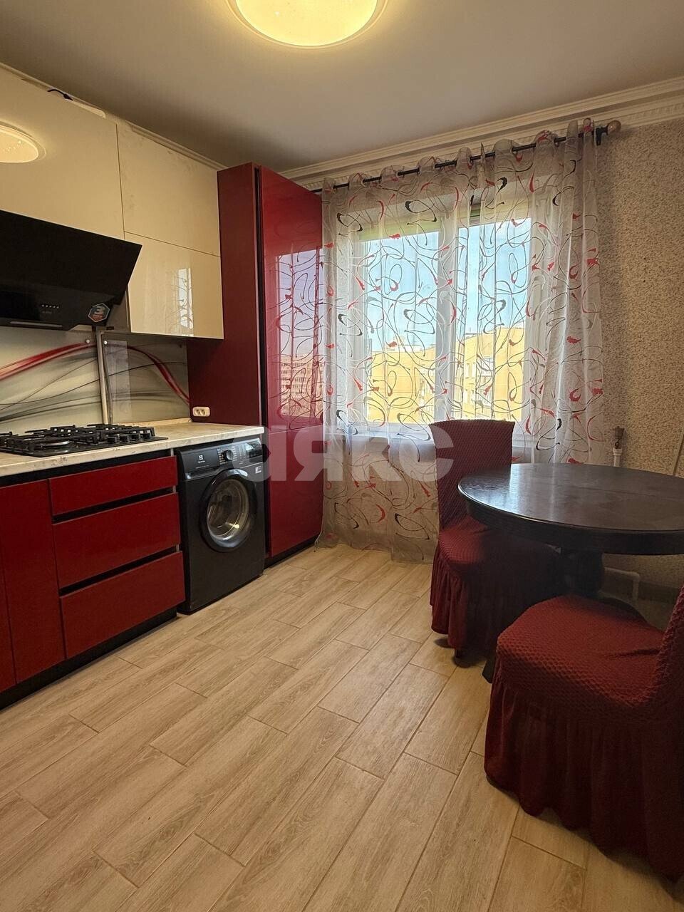 Фото №1: 3-комнатная квартира 70 м² - Мариуполь, Жовтневый, Западный, мкр. 22-й, ул. 9-й Авиадивизии, 14
