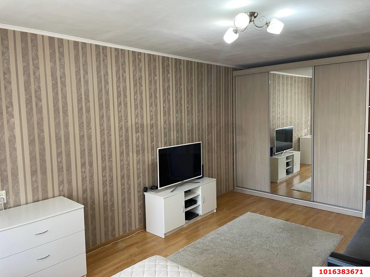 Фото №3: 1-комнатная квартира 35 м² - Краснодар, Западный внутригородской округ, мкр. Юбилейный, пр-кт Чекистов, 7/1