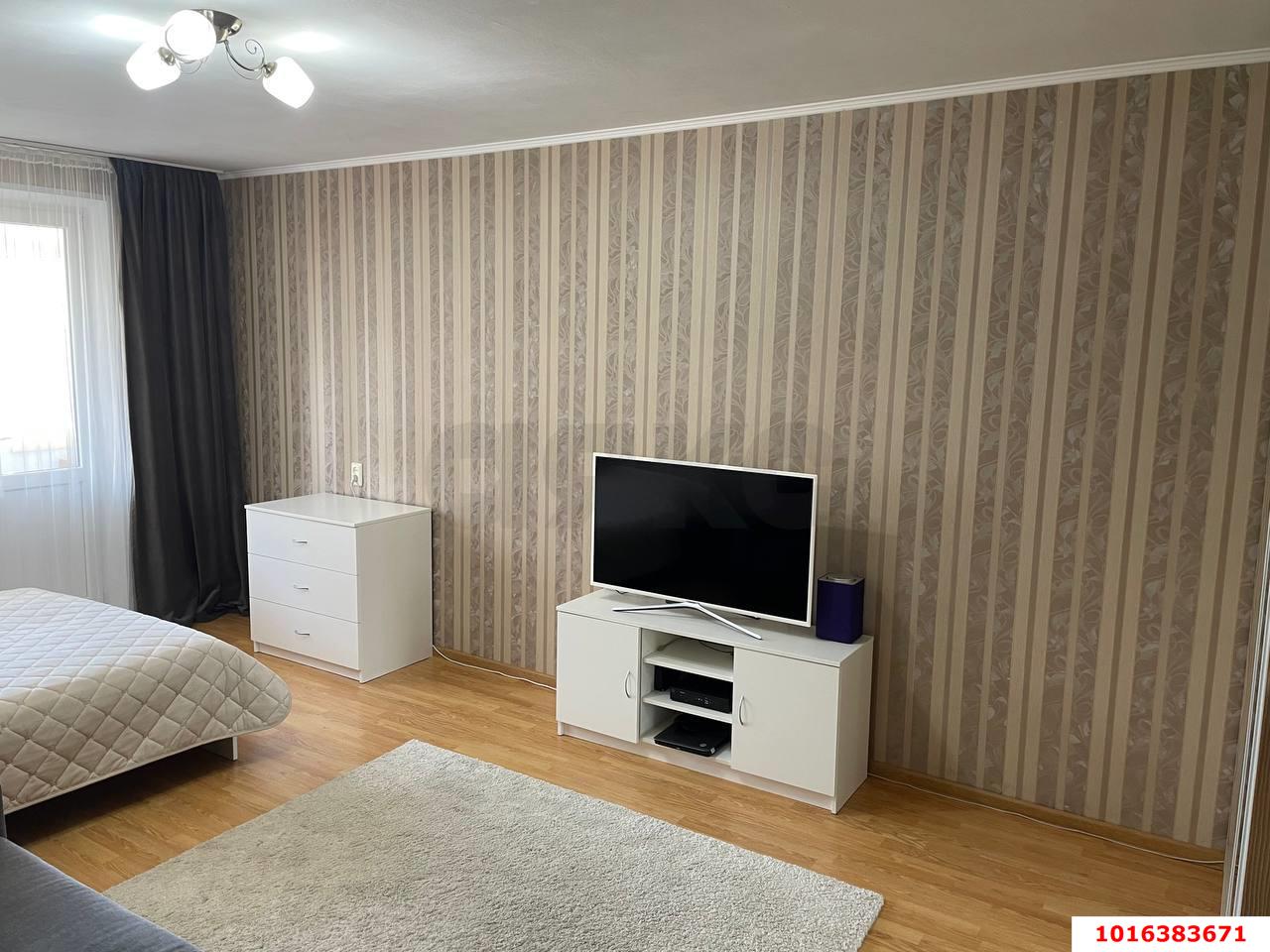 Фото №4: 1-комнатная квартира 35 м² - Краснодар, Западный внутригородской округ, мкр. Юбилейный, пр-кт Чекистов, 7/1